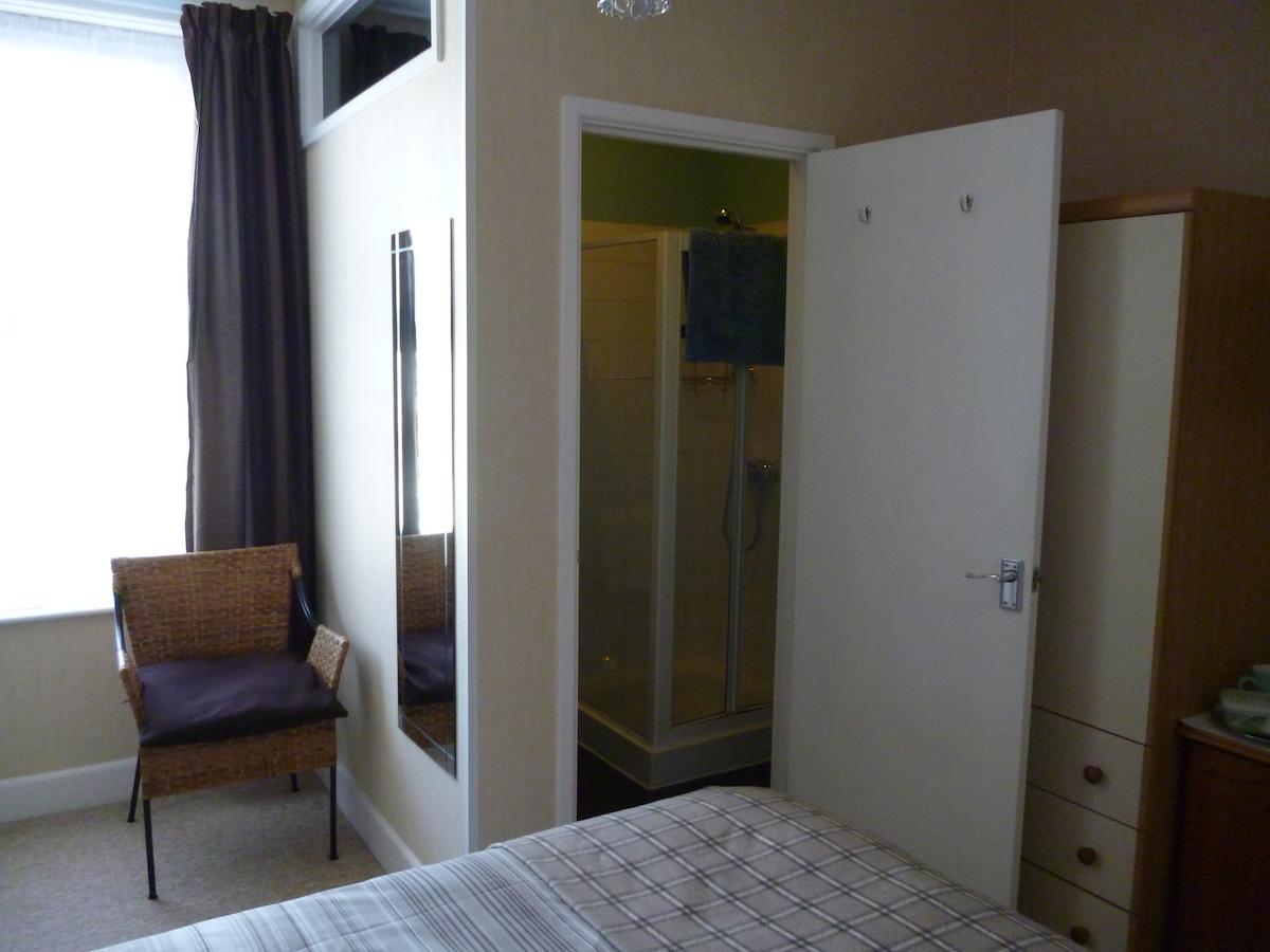 Beach Guest Houseウェーマス 部屋 写真